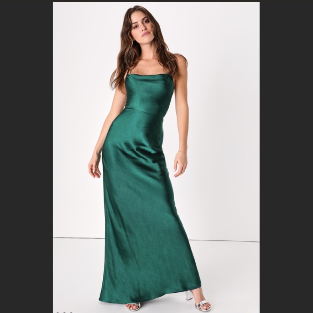 NWOT Lulu's Forest Green Satin Cowl Neck Lace-Up Maxi Dress Size S